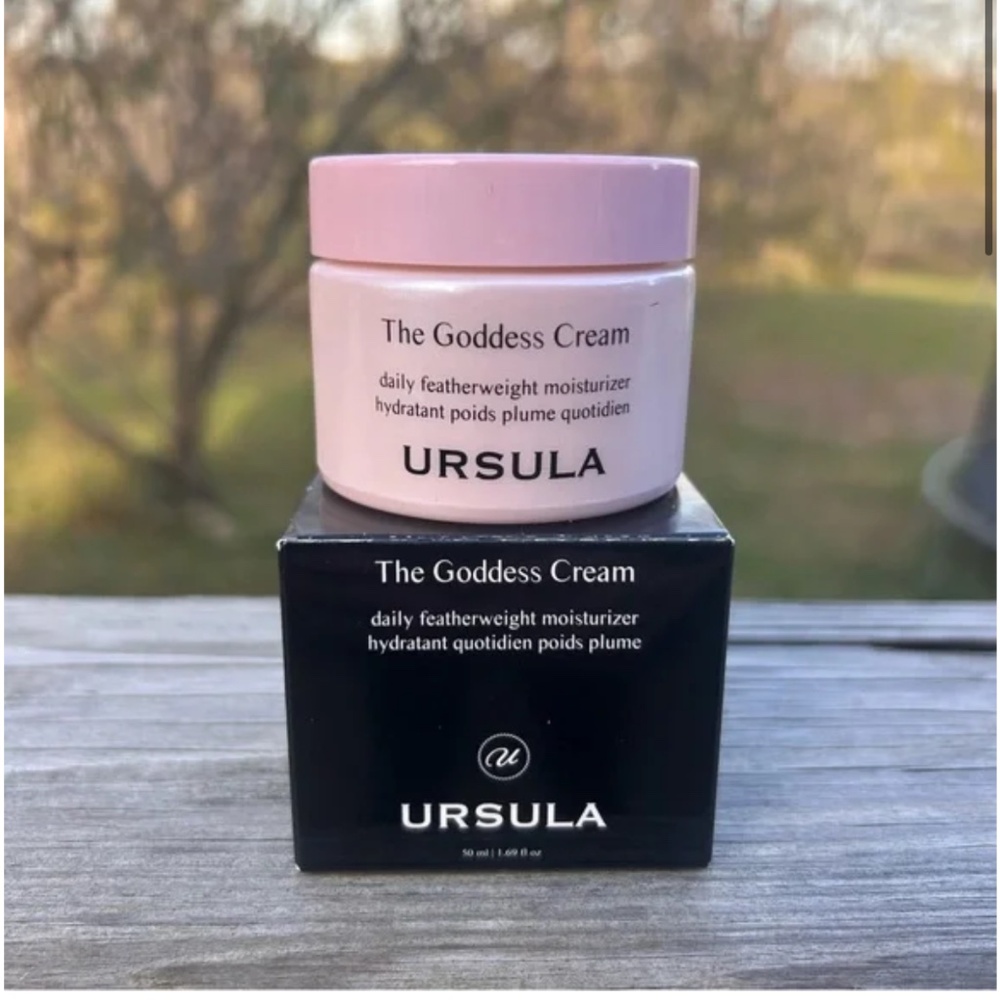 Ursula The Goddess Cream Daily Moisturizer No Parabens Sulfates Pthylates.  PC